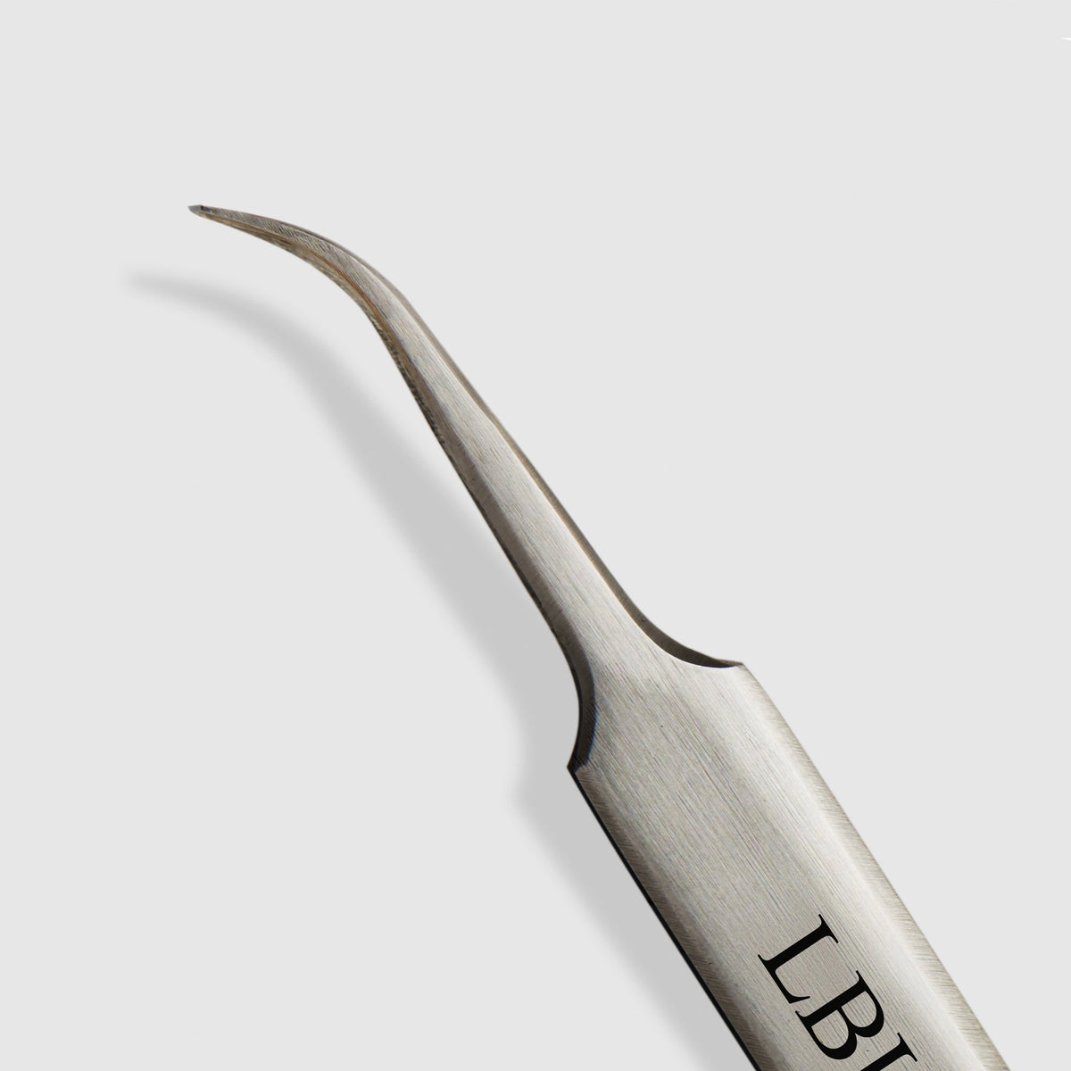 Petite Curved Platinum Collection Tweezers